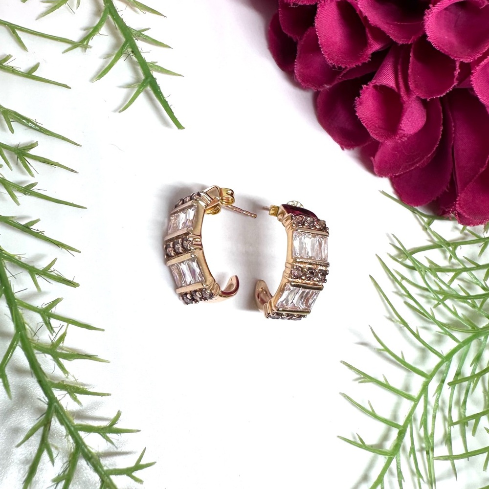 NEW⚜️14K Sterling Crystal Baguette Hoop Earrings